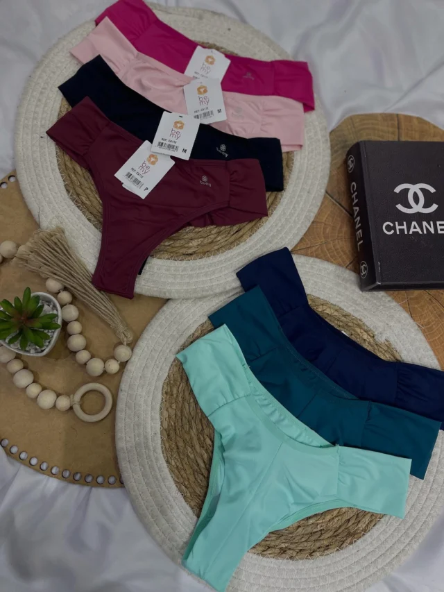 Calcinha Be-My! 🤩

Tamanho disponíveis: P/M/G/GG

R$12.99 💰

SEM MÍNIMO DE PEÇAS PARA COMPRAS FEITAS
DIRETAMENTE NA LOJA!😉

• Aumente sua renda, venha ser uma revendedora da
Bella Flor!🌸

📌Nosso endereço:
Rua dos Andradas, 1560 - loja 1226
12° Andar da Galeria Malcon
Centro Histórico
Porto Alegre-RS
☎️(51) 3325-0245