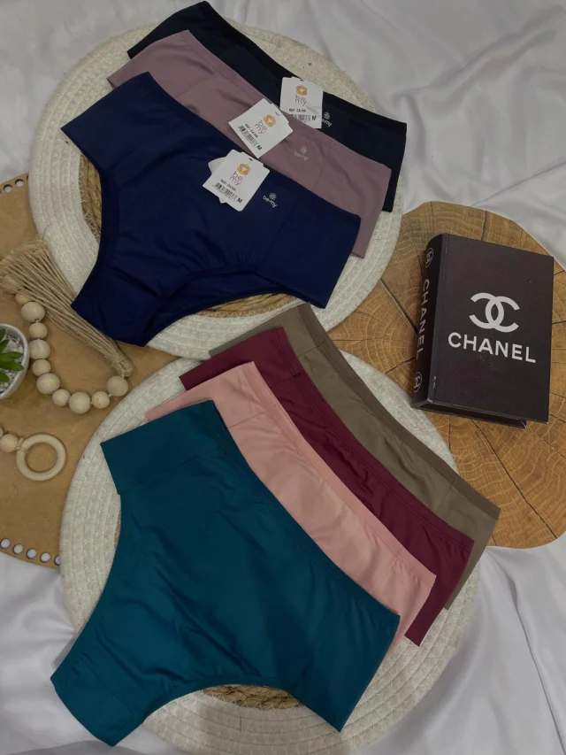 Calcinha Be-My! 🤩

Tamanho disponíveis: P/M/G/GG

R$14.99💰

SEM MÍNIMO DE PEÇAS PARA COMPRAS FEITAS
DIRETAMENTE NA LOJA!😉

• Aumente sua renda, venha ser uma revendedora da
Bella Flor!🌸

📌Nosso endereço:
Rua dos Andradas, 1560 - loja 1226
12° Andar da Galeria Malcon
Centro Histórico
Porto Alegre-RS
☎️(51) 3325-0245