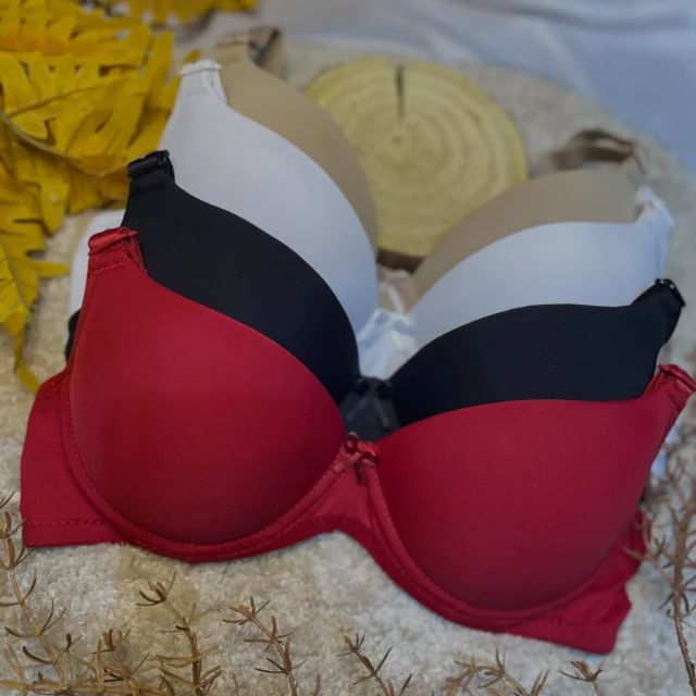 ✨ ELEGÂNCIA NOS MÍNIMOS DETALHES! ✨

Olha esse sutiã, gurias! 😍💎
Um modelo lindo, delicado e com aquele toque especial que faz toda a diferença: detalhe em pedraria na alça! ✨

💖 Apenas R$ 43,99
💎 Alça com detalhe em pedraria
✨ Lindo acabamento
🛍️ Perfeito para renovar o estoque com peças diferenciadas!

📲 Consulte nossa equipe sobre cores e tamanhos disponíveis.

📍 Bella Flor Atacado
Rua dos Andradas, 1560 – Loja 1226
12º andar – Galeria Malcon
Centro Histórico – Porto Alegre/RS

📲 WhatsApp: (51) 99778-1272
☎️ Telefone: (51) 3325-0245

#BellaFlorAtacado #explorar #ModaÍntima #Lingerie #reelsviral